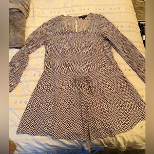 Elizabeth and james dress